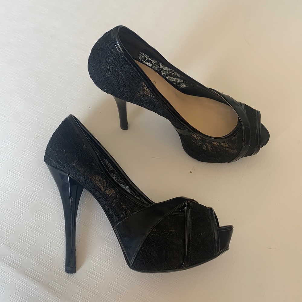 Guess black lace high heels | Size 5.5